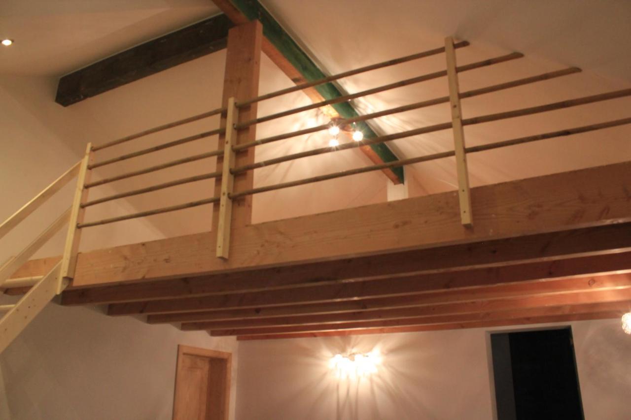 Maison Neuve En Bois Pres De Pairy Daisa Brugelette Luaran gambar