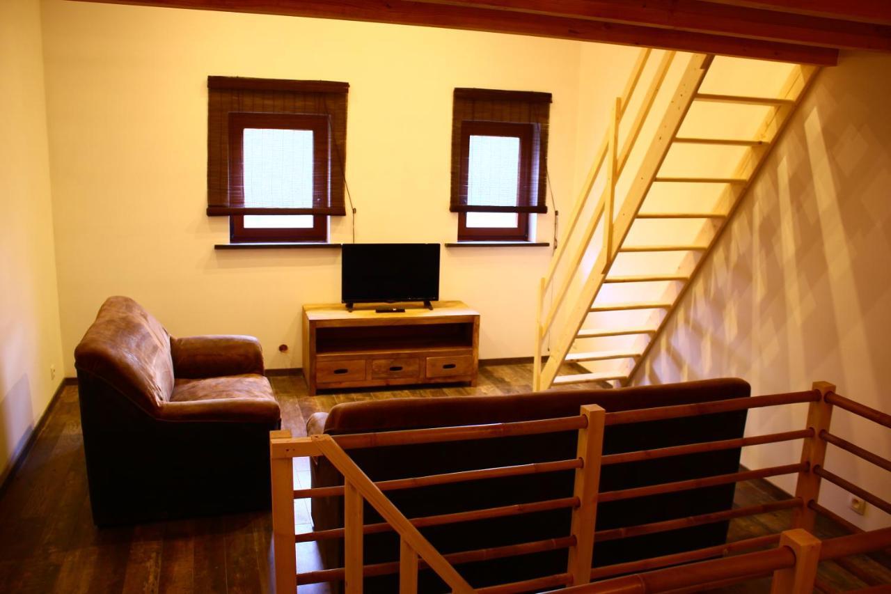 Maison Neuve En Bois Pres De Pairy Daisa Brugelette Luaran gambar